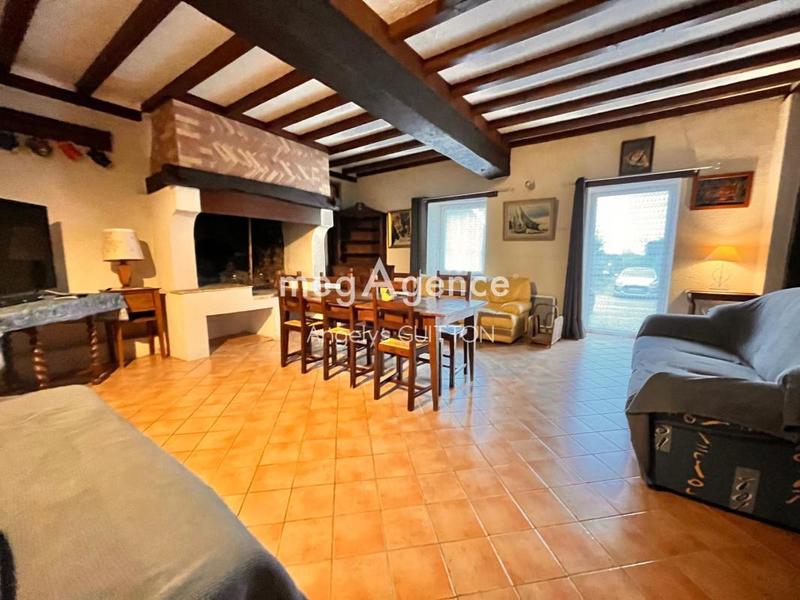 Maison - 384 m² - 15 pièces