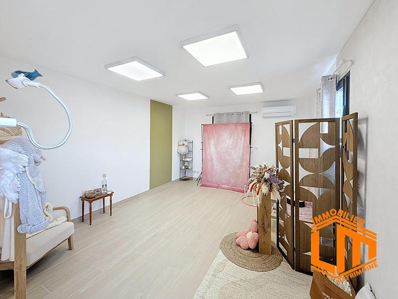 Appartement - 84 m² - 2 pièces