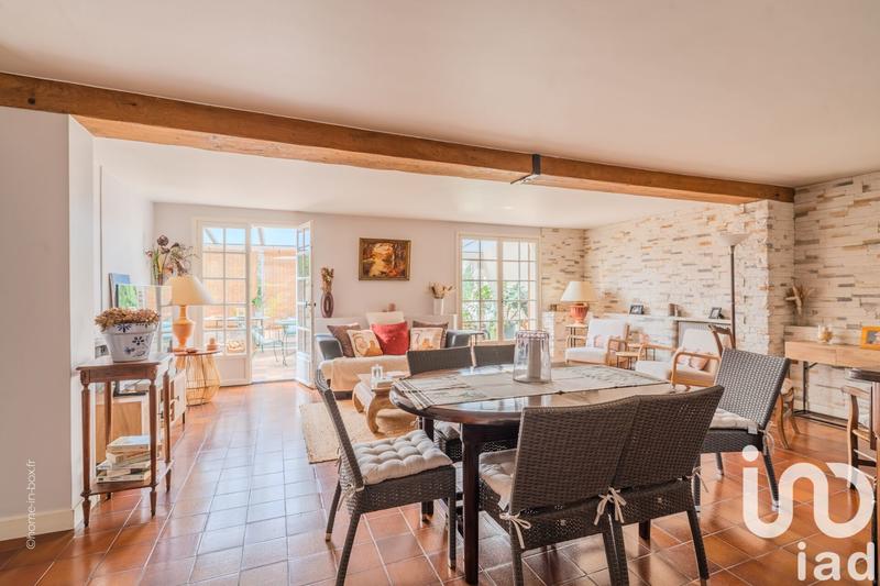 Maison - 200 m² - 8 pièces