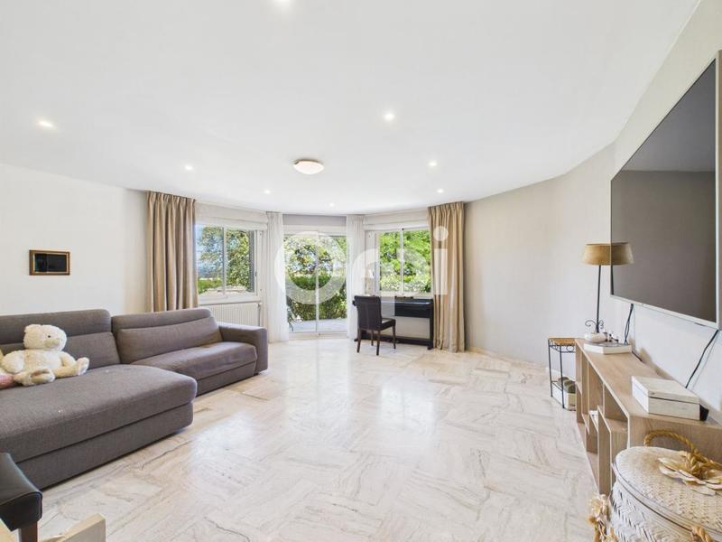 Villa - 253 m² - 7 pièces