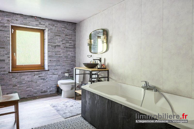 Maison traditionnelle - 150 m² - 6 pièces