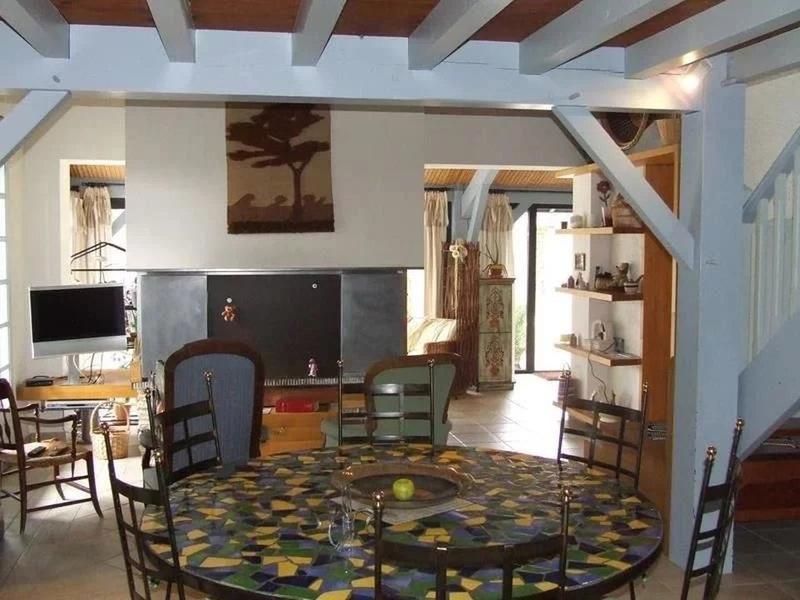 Maison - 235 m² - 7 pièces