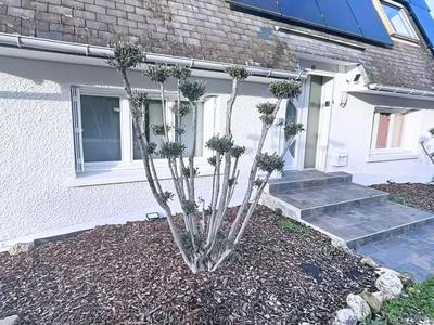 Villa - 220 m² - 10 pièces