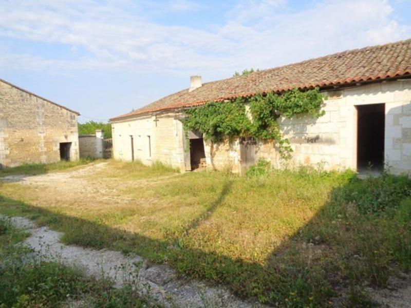 Corps de ferme - 400 m² - 10 pièces