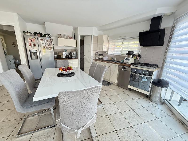 Duplex - 93 m² - 3 pièces