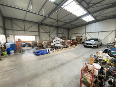 Local d'activités - 145 m²