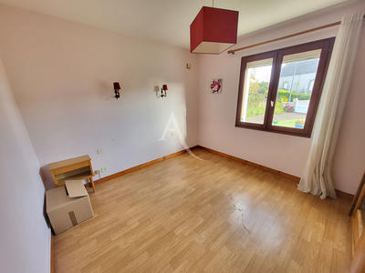 Maison - 85 m² - 5 pièces
