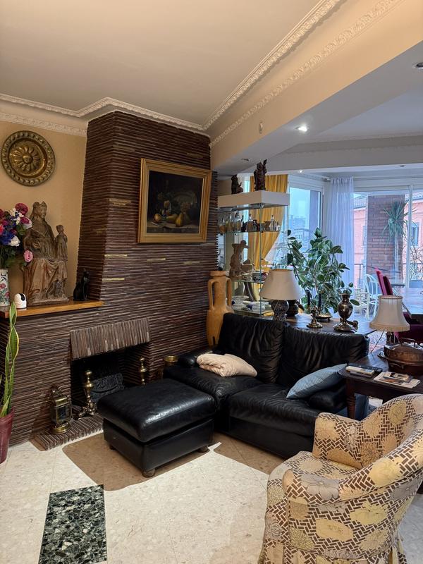 Appartement - 157 m² - 6 pièces