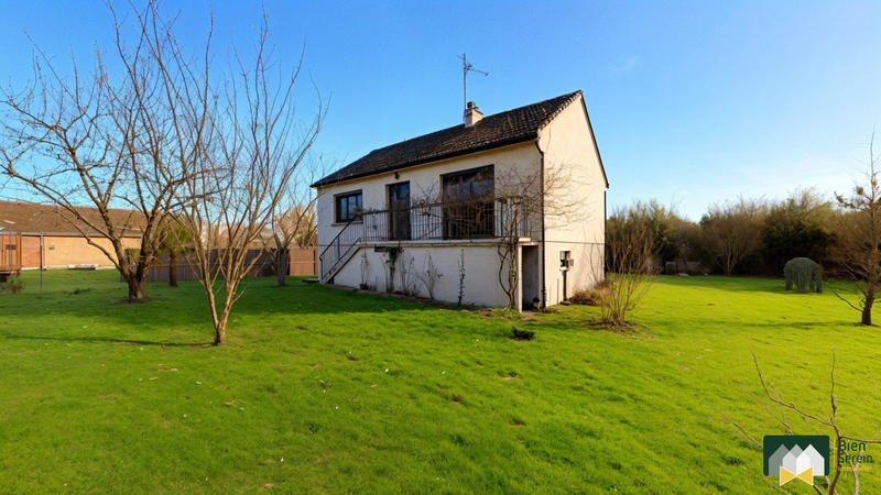 Maison traditionnelle - 75 m² - 4 pièces