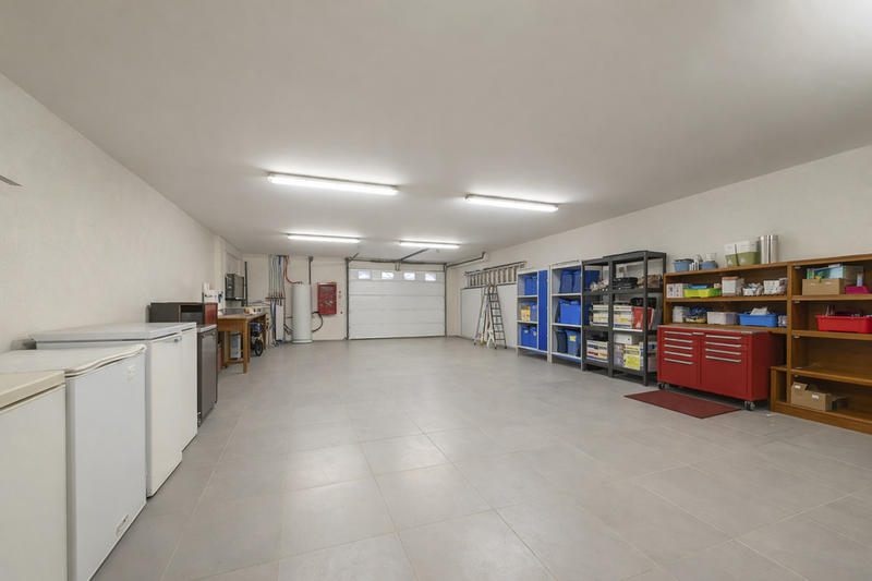 Villa - 530 m² - 6 pièces