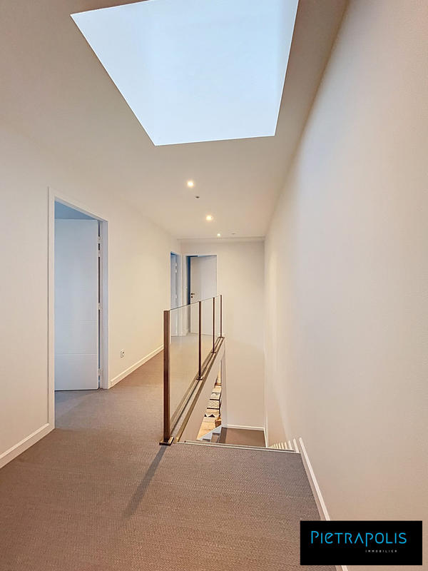 Maison contemporaine - 140 m² - 7 pièces