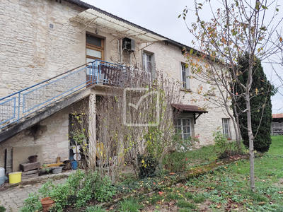 Maison - 150 m² - 9 pièces