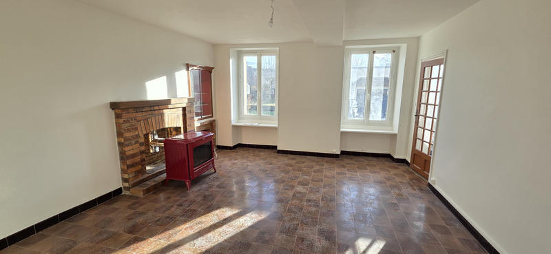 Maison - 104 m² - 6 pièces