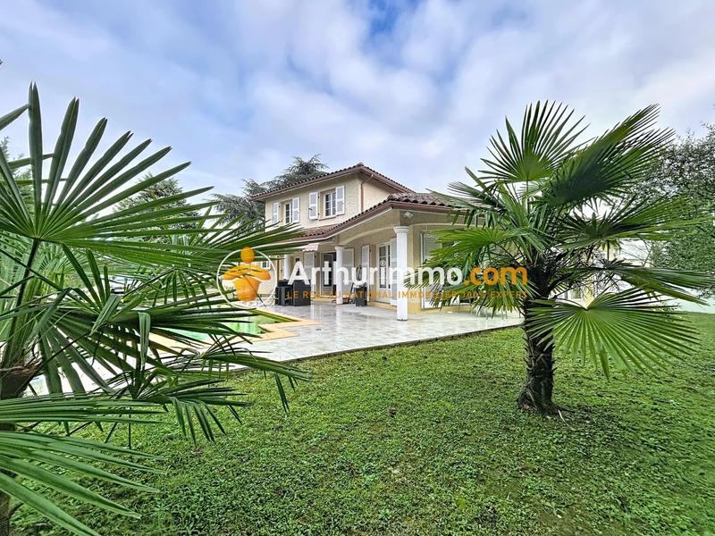 Maison - 165 m² - 5 pièces