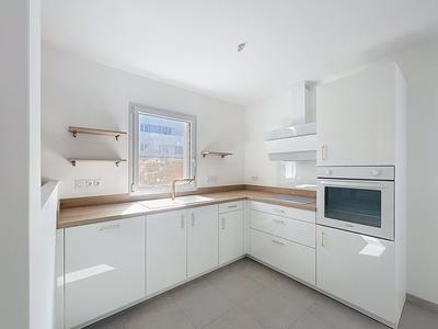 Maison traditionnelle - 108 m² - 5 pièces