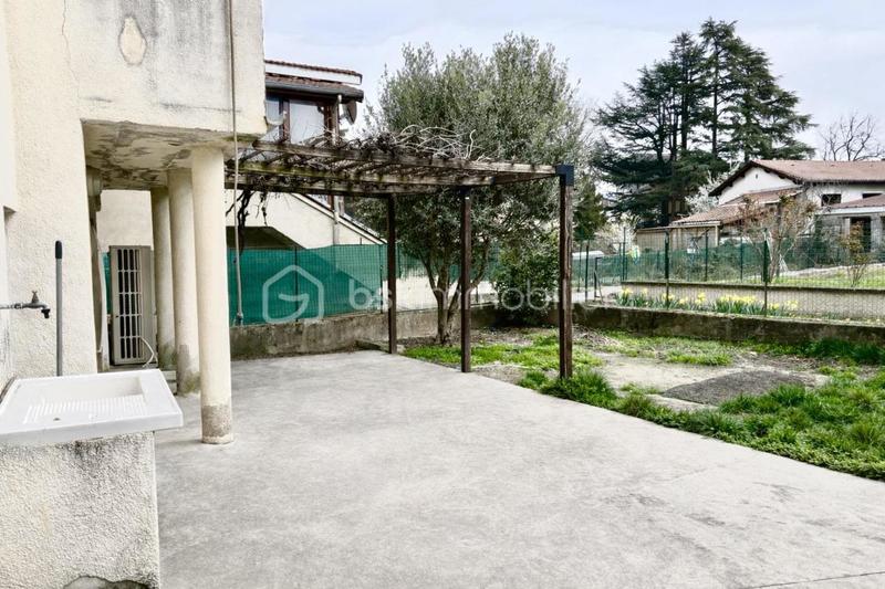 Maison - 161 m² - 3 pièces