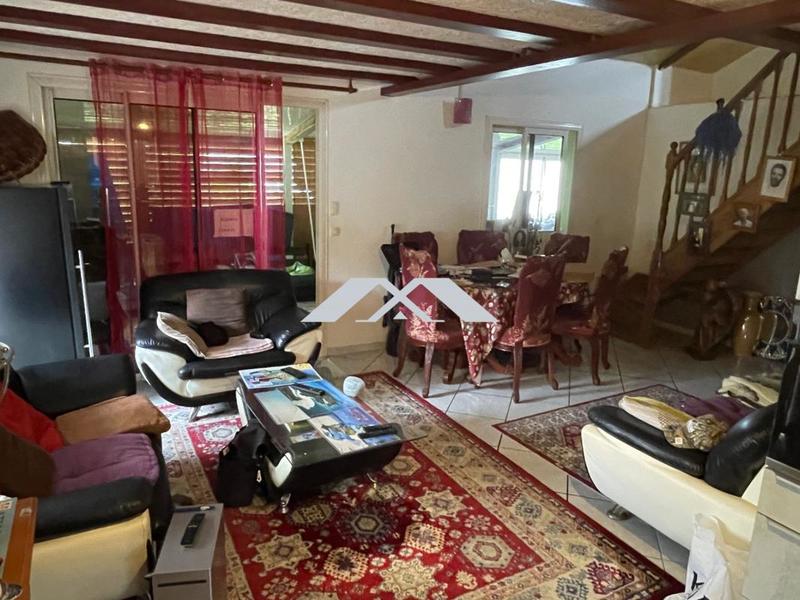 Maison - 172 m² - 7 pièces