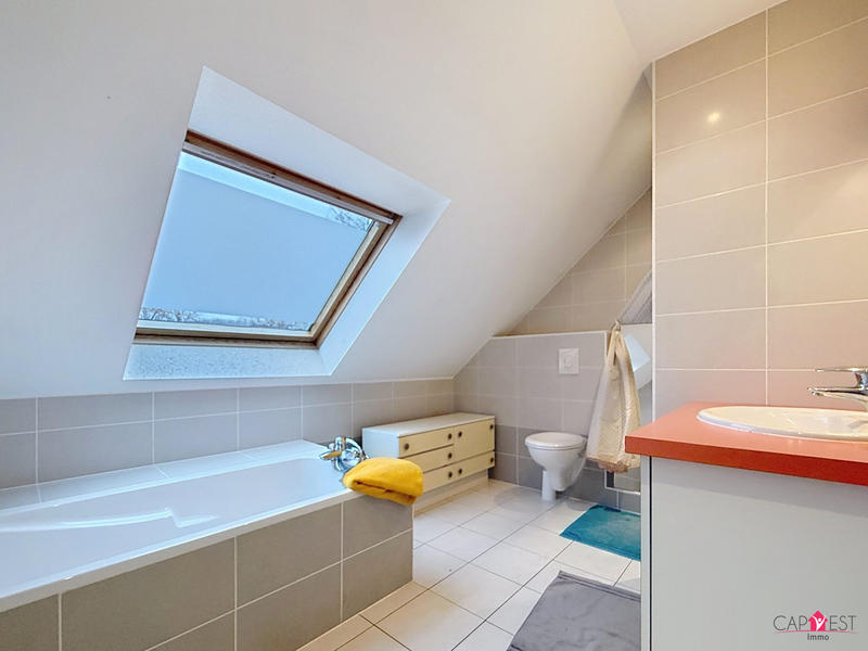 Maison - 101 m² - 5 pièces