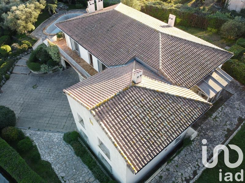 Maison - 241 m² - 10 pièces