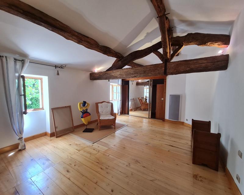 Maison - 185 m² - 5 pièces