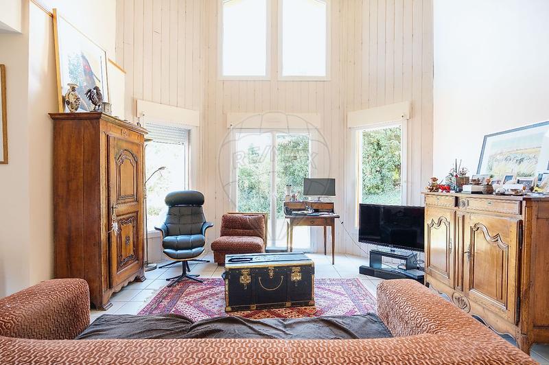 Maison - 107 m² - 7 pièces