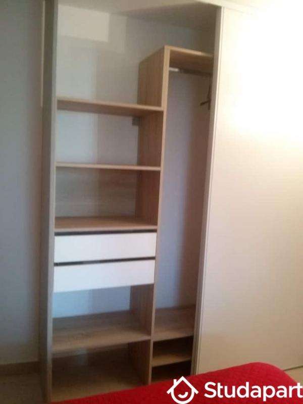 Chambre - 9 m² - 1 pièce