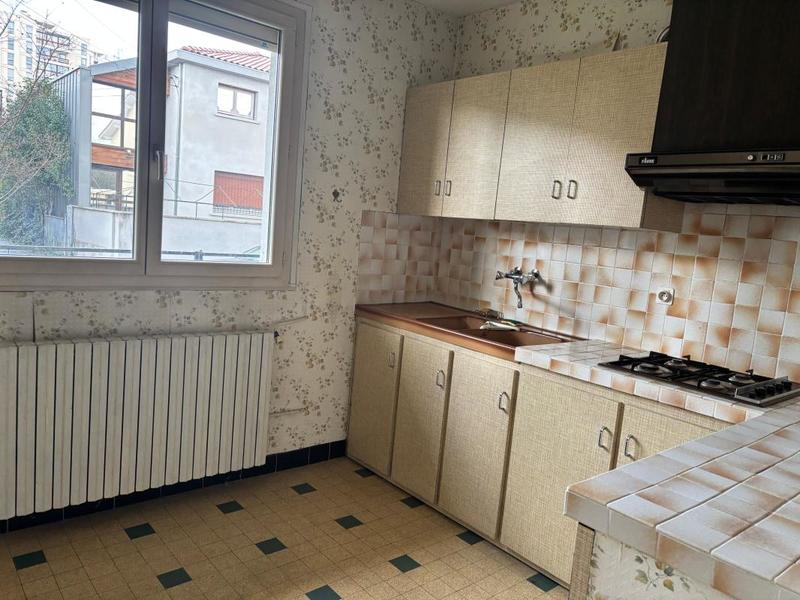 Maison - 143 m² - 7 pièces