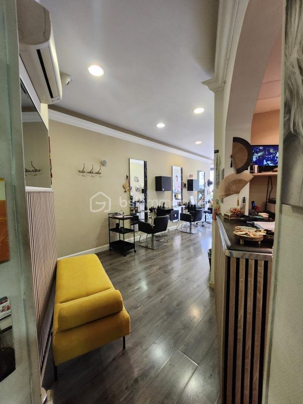 Bureau - 44 m² - 2 pièces