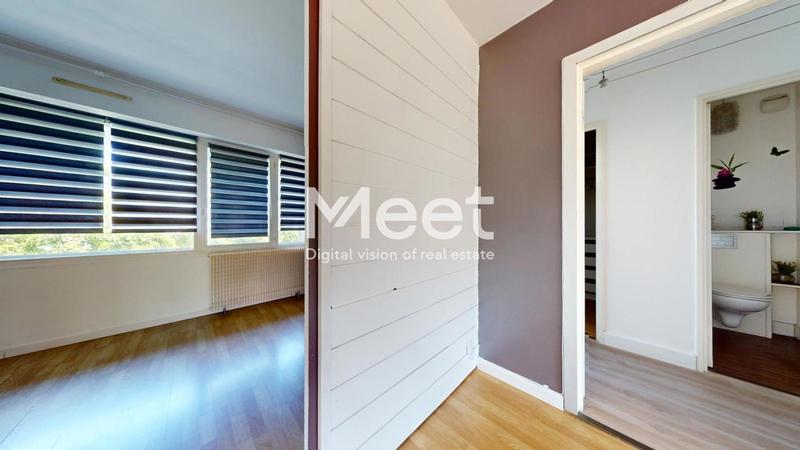 Appartement - 99 m² - 4 pièces