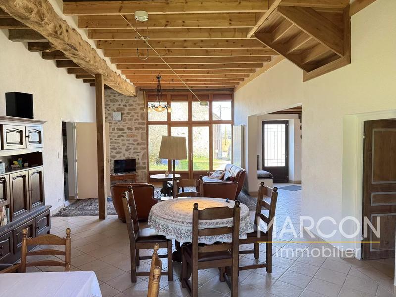 Maison - 197 m² - 7 pièces