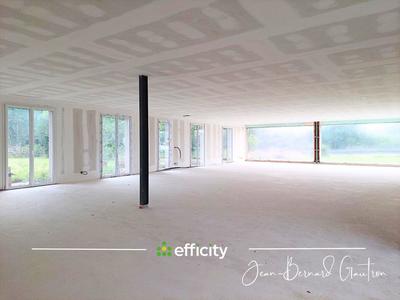 Bureau - 200 m² - 1 pièce