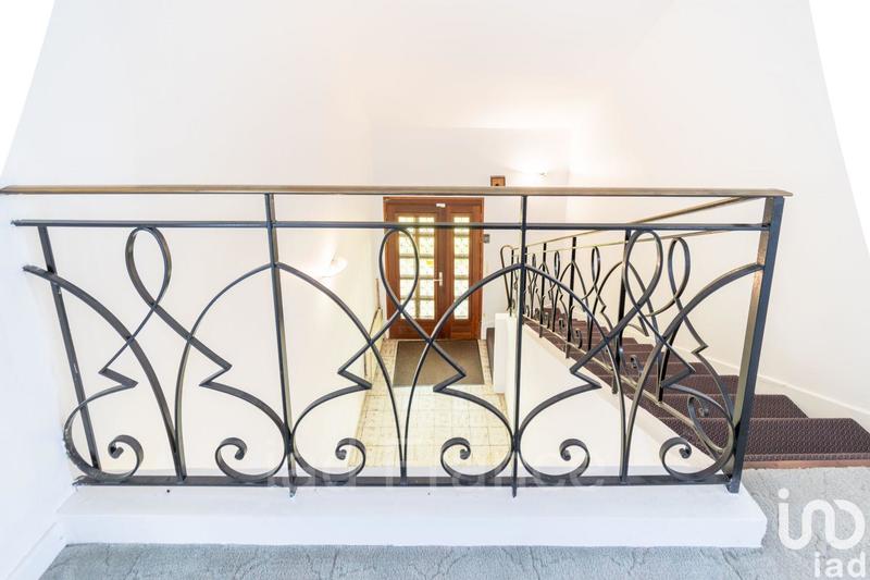 Maison - 198 m² - 5 pièces