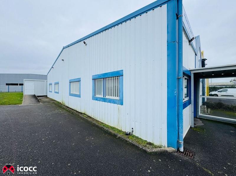 Local d'activités - 139 m² - 8 pièces