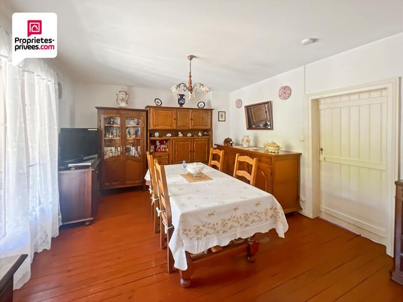 Maison - 127 m² - 9 pièces