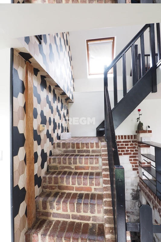 Maison - 143 m² - 5 pièces