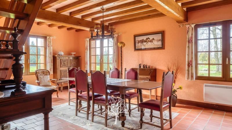 Maison de campagne - 200 m² - 6 pièces