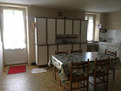 Maison - 150 m² - 8 pièces