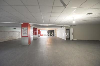 Local commercial - 352 m²