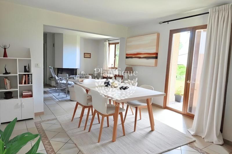 Maison - 177 m² - 6 pièces