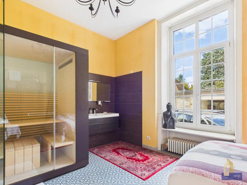 Appartement - 314 m² - 10 pièces