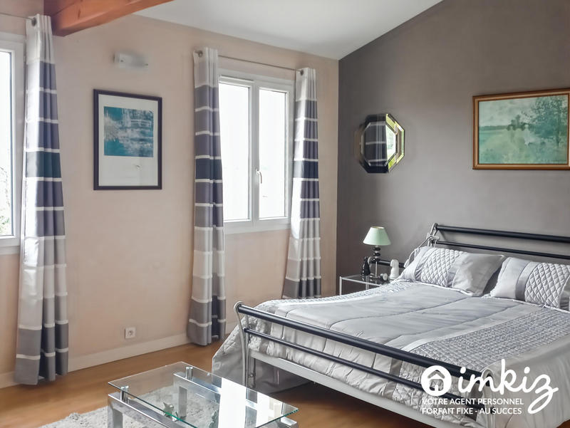 Maison - 182 m² - 6 pièces