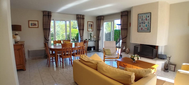 Maison - 94 m² - 6 pièces