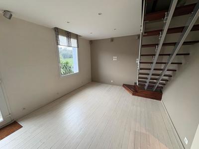 Maison - 101 m² - 5 pièces