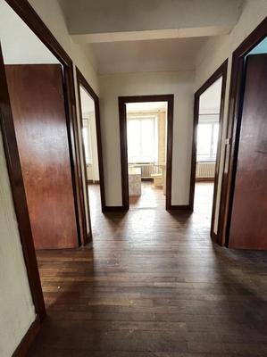 Maison - 157 m² - 9 pièces