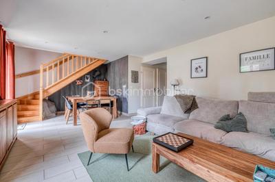 Maison - 99 m² - 5 pièces