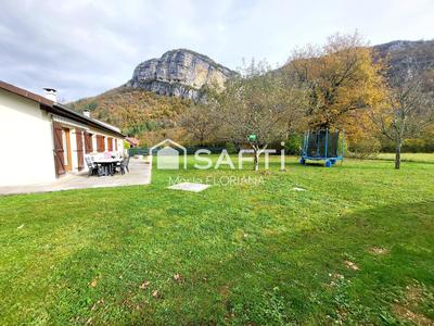 Maison - 100 m² - 5 pièces