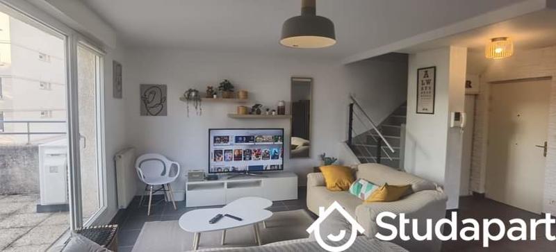 Chambre - 9 m² - 1 pièce