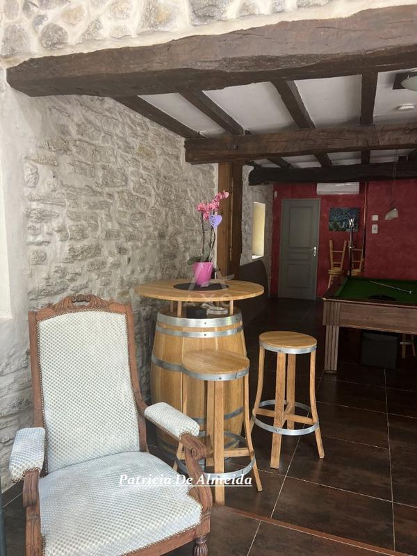 Longère - 251 m² - 9 pièces