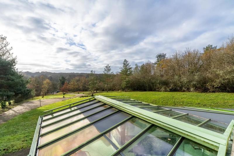 Maison d'architecte - 360 m² - 10 pièces