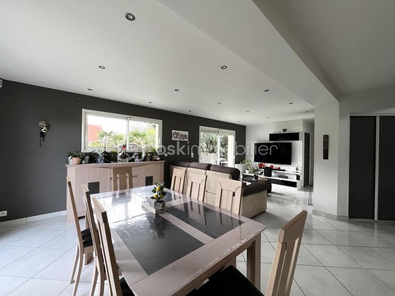 Maison - 166 m² - 7 pièces